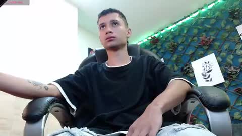 Snapshot of lucasssmith11 chatting on 06-27-26, 06:35 LucassSmith11 online show from 06-27-26, 06:35