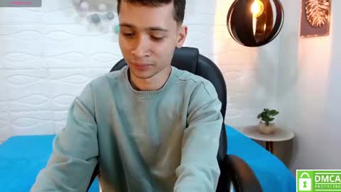 Snapshot of lucasssmith11 chatting on 07-23-26, 05:05 LucassSmith11 online show from 07-23-26, 05:05