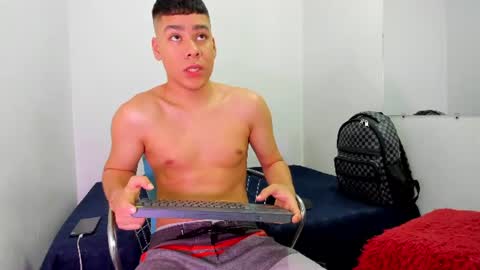 LUCAS TORREZ online show from 06-27-26, 07:41