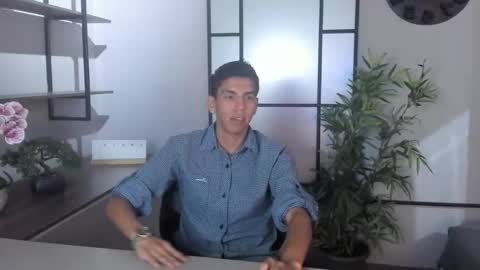 Lucca Moreti online show from 03-21-26, 03:44