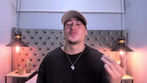 Snapshot of luccagrey chatting on 11-07-25, 02:28 luccagrey online show from 11-07-25, 02:28