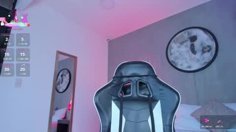 L U C C I A online show from 11-21-25, 02:43