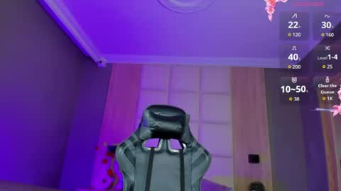 L U C C I A online show from 06-30-26, 02:12