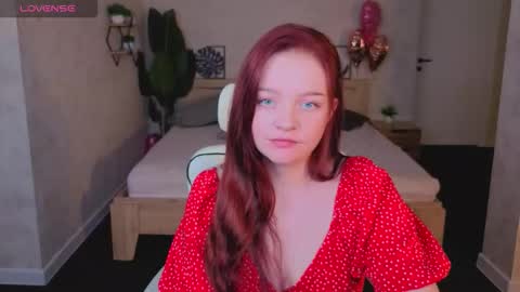 Snapshot of luccy_mullinss chatting on 03-04-26, 09:37 Gloria online show from 03-04-26, 09:37