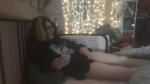 Snapshot of luceatiel chatting on 03-31-26, 08:48 Luceatiel Queen of Spades online show from 03-31-26, 08:48