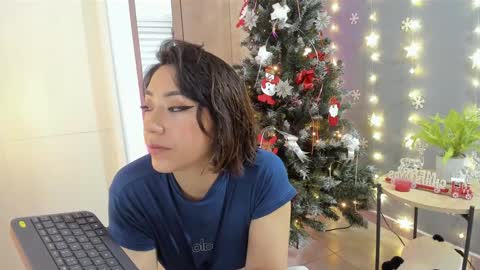 Luci y Fer online show from 12-15-24, 01:02