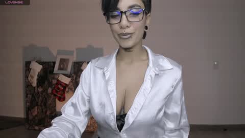 Veronica Rati    online show from 12-20-24, 01:58