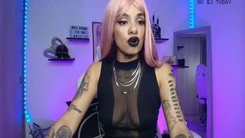 Veronica Rati    online show from 10-10-25, 11:48