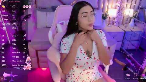 Snapshot of luci_tender chatting on 10-03-25, 12:29 hanna online show from 10-03-25, 12:29