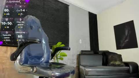 Snapshot of lucia_oregon chatting on 07-25-26, 01:08 L U C I A online show from 07-25-26, 01:08