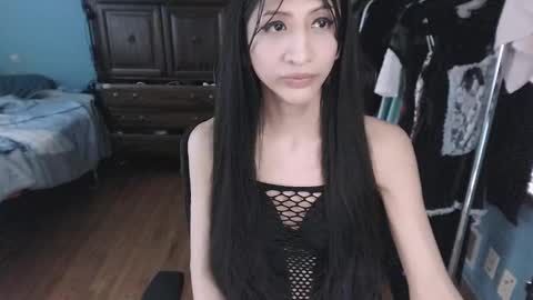 Snapshot of lucia_sky chatting on 02-16-25, 07:05 Lucia online show from 02-16-25, 07:05