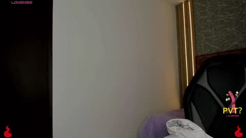 lucia star  online show from 02-04-25, 10:34