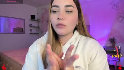 lucia star  online show from 02-18-25, 05:42