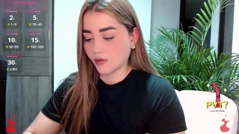 lucia star  online show from 10-21-25, 11:05