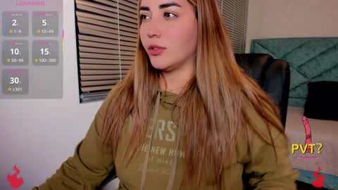 lucia star  online show from 12-23-25, 02:09