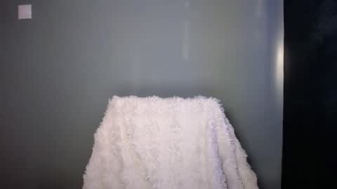 Snapshot of luciacam20 chatting on 11-07-25, 07:41 Lucy online show from 11-07-25, 07:41