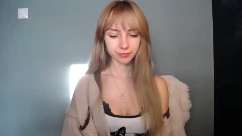 Snapshot of luciacam20 chatting on 01-17-26, 07:46 Lucy online show from 01-17-26, 07:46