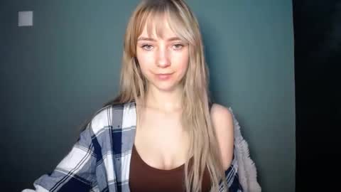 Snapshot of luciacam20 chatting on 02-02-26, 08:07 Lucy online show from 02-02-26, 08:07