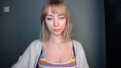 Snapshot of luciacam20 chatting on 02-21-26, 07:26 Lucy online show from 02-21-26, 07:26