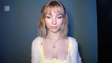 Snapshot of luciacam20 chatting on 02-24-26, 07:45 Lucy online show from 02-24-26, 07:45