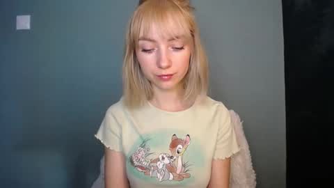 Snapshot of luciacam20 chatting on 03-09-26, 07:34 Lucy online show from 03-09-26, 07:34