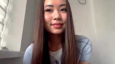 Kira online show from 09-22-25, 12:29
