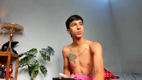 Pirulo online show from 07-10-26, 01:25