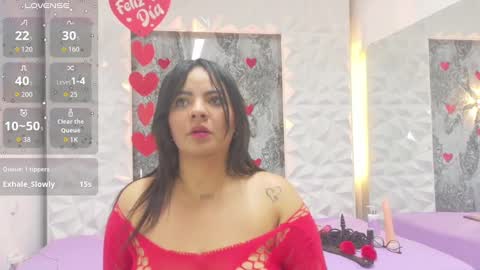 Snapshot of luciana_ramirez__ chatting on 09-20-25, 10:11 luciana_ramirez__ online show from 09-20-25, 10:11
