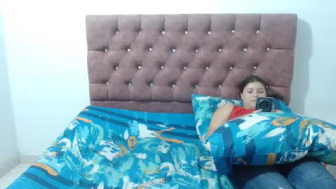 Snapshot of luciana_rober chatting on 10-14-25, 02:12 luciana_rober online show from 10-14-25, 02:12