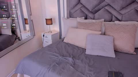    online show from 11-15-25, 07:43