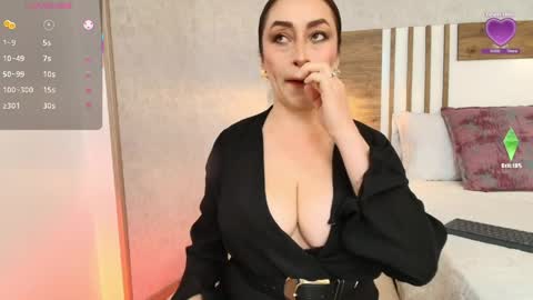 Luciana online show from 04-06-26, 01:01