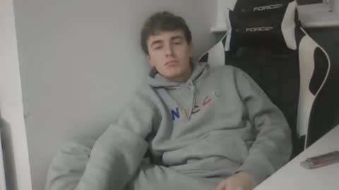 Snapshot of luciancrowe chatting on 01-30-25, 01:55 Lucian online show from 01-30-25, 01:55