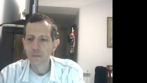Snapshot of lucianoaxel chatting on 12-22-24, 11:41 Luciano online show from 12-22-24, 11:41