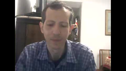 Snapshot of lucianoaxel chatting on 12-25-24, 04:54 Luciano online show from 12-25-24, 04:54