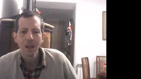 Snapshot of lucianoaxel chatting on 12-25-24, 10:59 Luciano online show from 12-25-24, 10:59