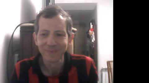 Snapshot of lucianoaxel chatting on 01-13-25, 01:34 Luciano online show from 01-13-25, 01:34