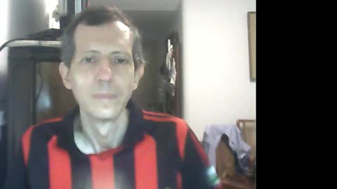 Snapshot of lucianoaxel chatting on 01-19-25, 01:53 Luciano online show from 01-19-25, 01:53