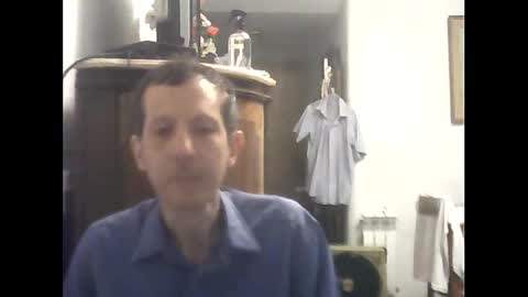 Snapshot of lucianoaxel chatting on 02-05-25, 05:20 Luciano online show from 02-05-25, 05:20