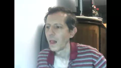 Snapshot of lucianoaxel chatting on 02-22-25, 11:13 Luciano online show from 02-22-25, 11:13