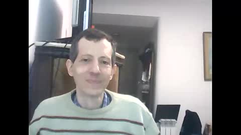 Snapshot of lucianoaxel chatting on 11-01-25, 12:34 Luciano online show from 11-01-25, 12:34