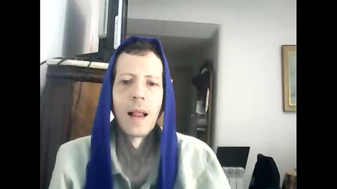 Snapshot of lucianoaxel chatting on 11-01-25, 01:35 Luciano online show from 11-01-25, 01:35