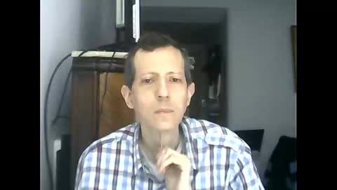 Snapshot of lucianoaxel chatting on 11-10-25, 07:02 Luciano online show from 11-10-25, 07:02