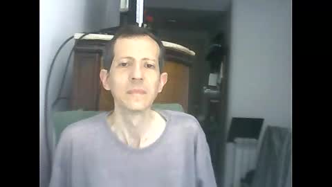 Snapshot of lucianoaxel chatting on 02-01-26, 06:39 Luciano online show from 02-01-26, 06:39