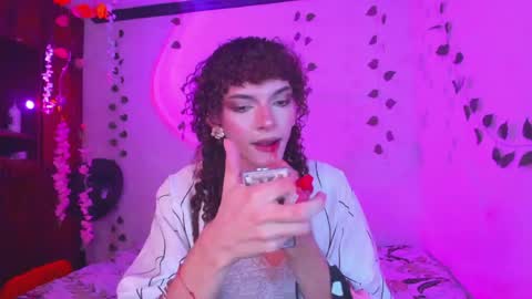 Lucy or Lucian 3 Come to my social Links3   online show from 06-01-26, 02:13