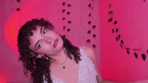 Snapshot of lucianromeo17 chatting on 06-07-26, 07:45 Lucy or Lucian 3 Come to my social Links3 online show from 06-07-26, 07:45