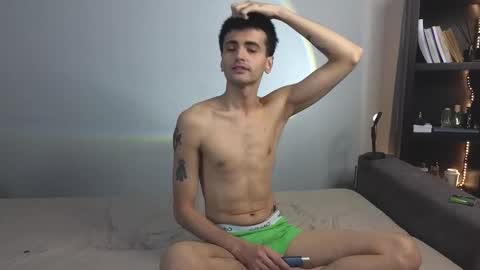 Snapshot of lucidangelok chatting on 09-10-25, 04:07 Angelok online show from 09-10-25, 04:07