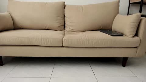 Snapshot of lucie_oude_ chatting on 01-31-25, 09:05 Lucie online show from 01-31-25, 09:05