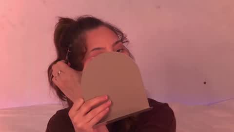 Snapshot of luciebliss chatting on 06-03-26, 03:28 Maria online show from 06-03-26, 03:28