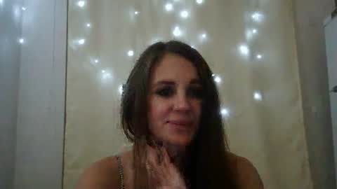 Snapshot of luciemack chatting on 11-04-25, 05:45 LucieMack online show from 11-04-25, 05:45