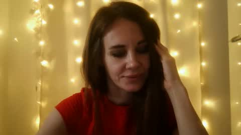 Snapshot of luciemack chatting on 01-11-26, 02:44 LucieMack online show from 01-11-26, 02:44